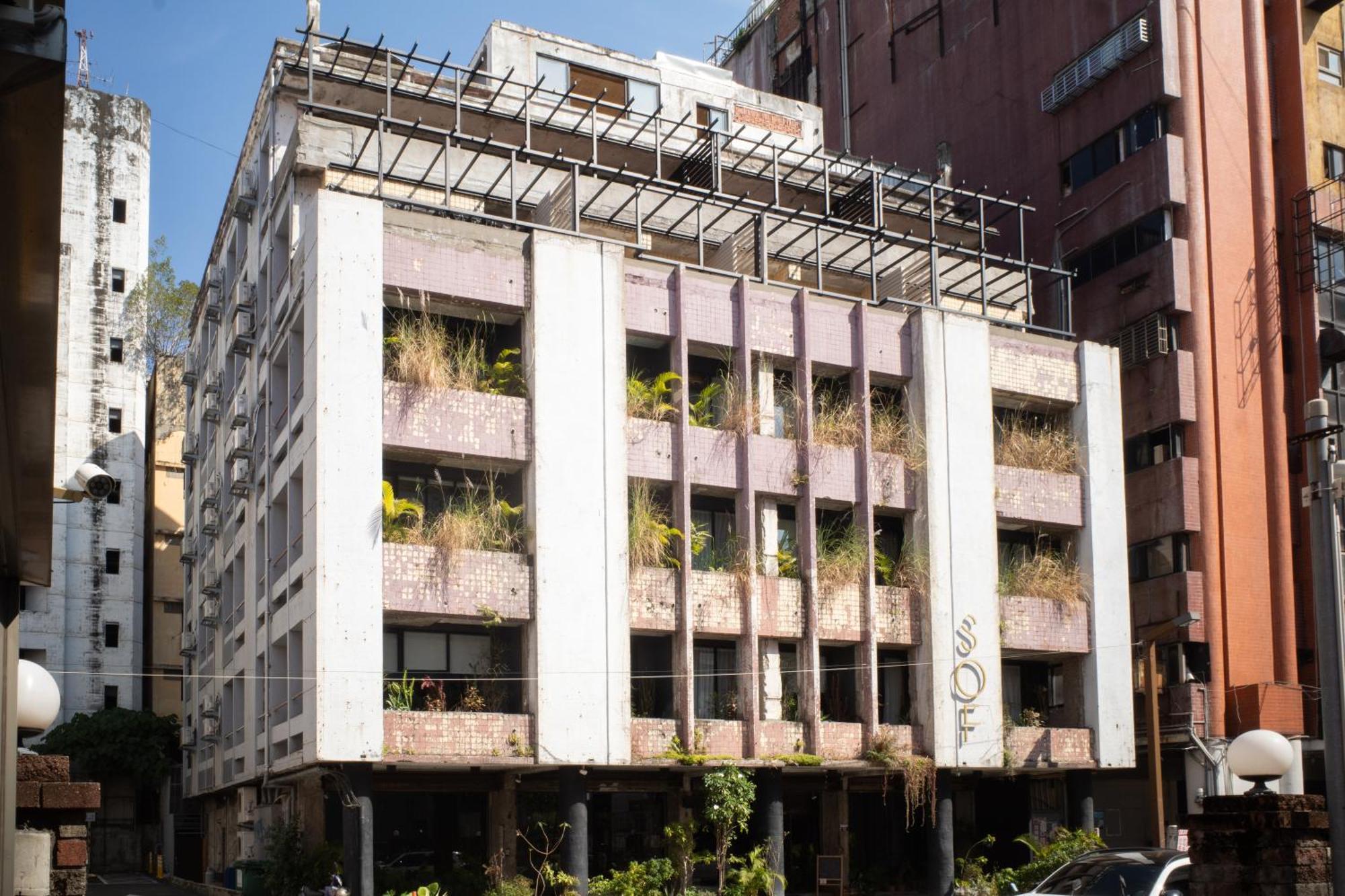 Sof Hotel Taichung Exteriör bild
